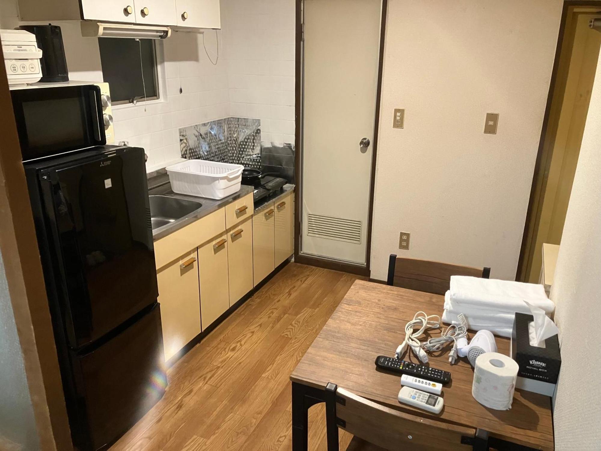 Casa Viento Stay Inn Hiroshima Buitenkant foto